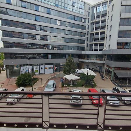 Cozy Apt! Friends & Family - Private Paid Parking 塞萨洛尼基 外观 照片