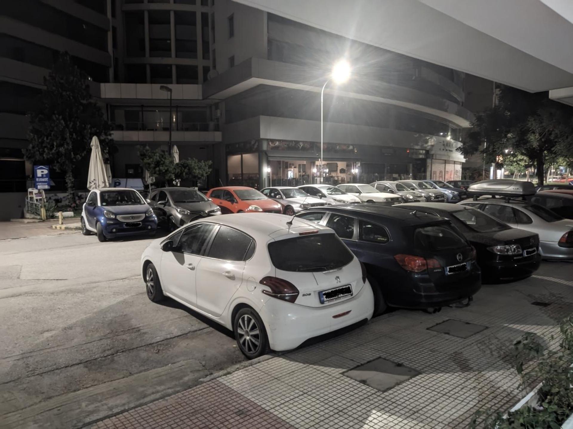 Cozy Apt! Friends & Family - Private Paid Parking 塞萨洛尼基 外观 照片